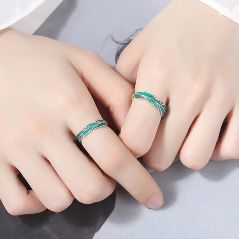 Bague Ajustable en Argent Ăblouissante avec Feuilles Vertes Artistiques