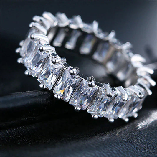 Bague en zirconium de luxe en or et argent